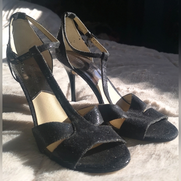 Michael Kors heels size 8M - Picture 2 of 12
